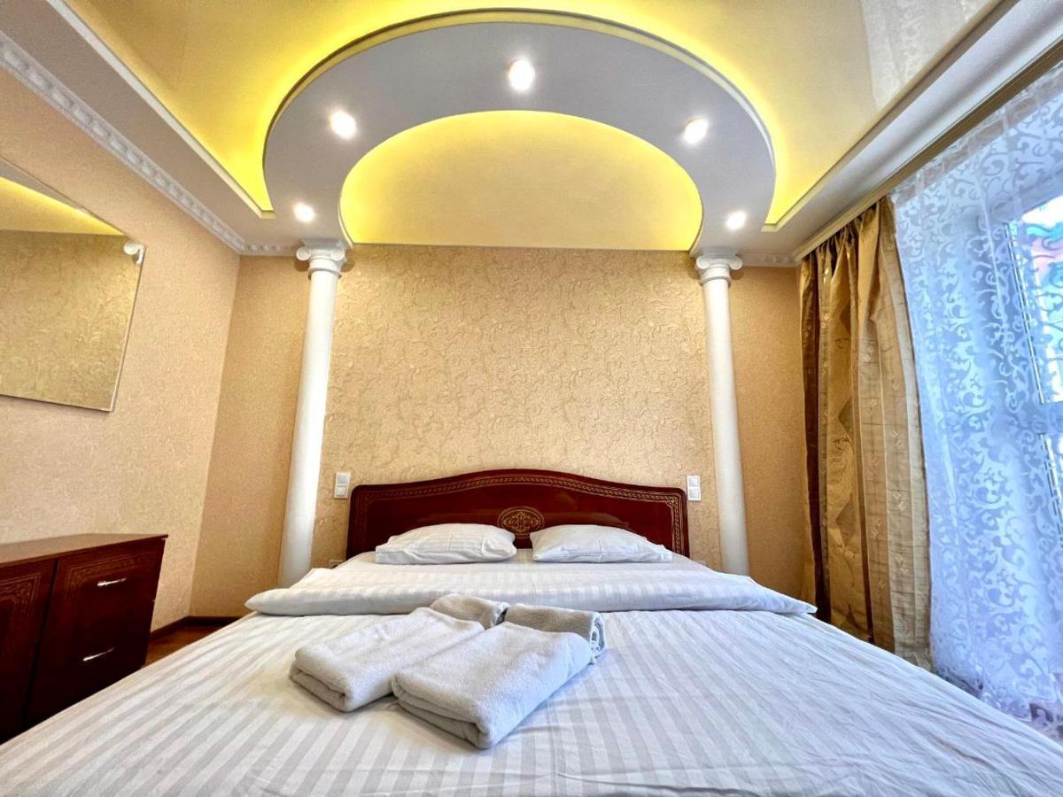 Apartpoltava Двокімнатні Апартаменти, До 6 Спальних Місць, Кутова Ванна, Корпусний Парк, Документи Для Відрядження ภายนอก รูปภาพ